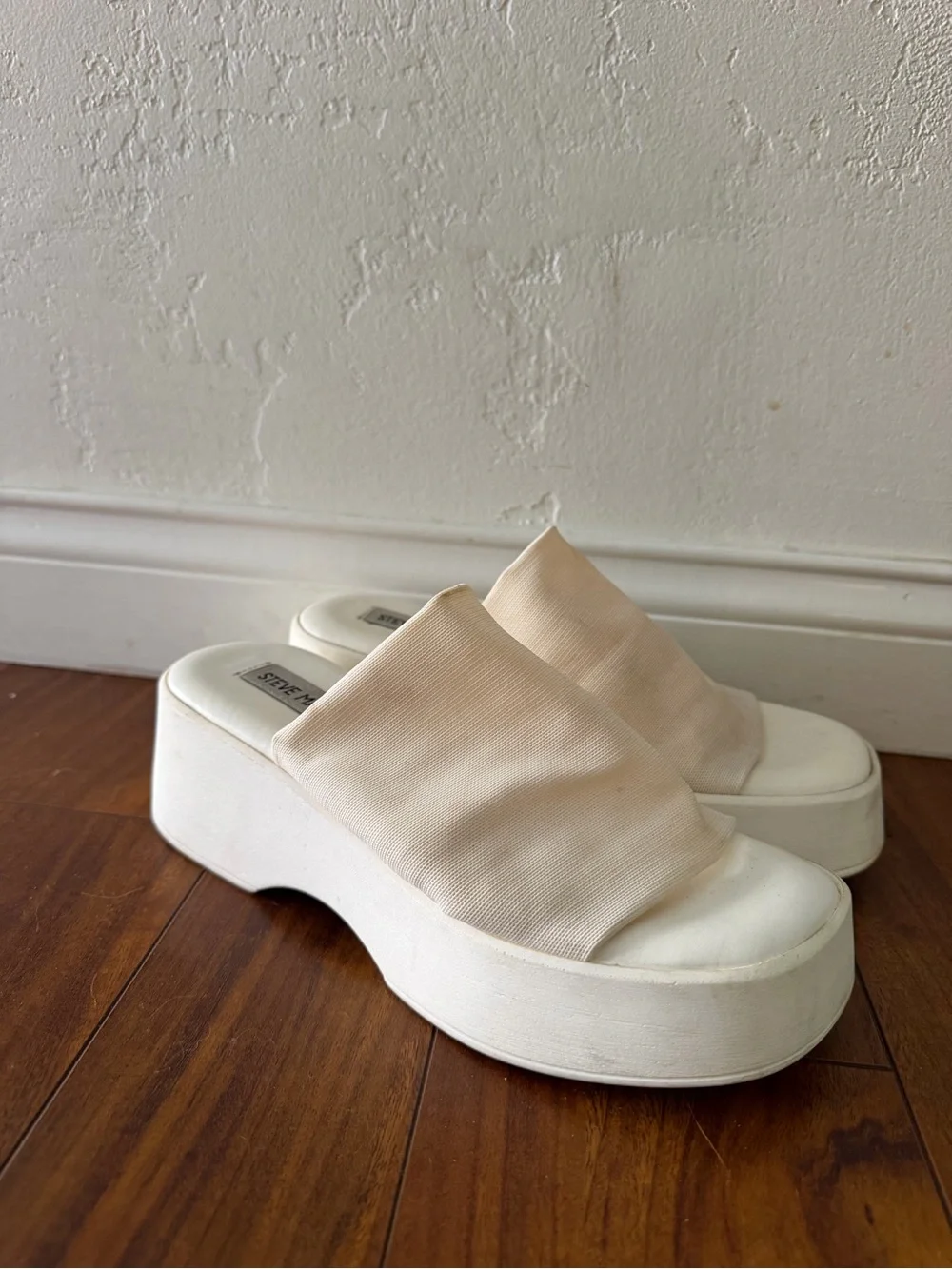 Steve Madden Cream Platform Slide Sandals
